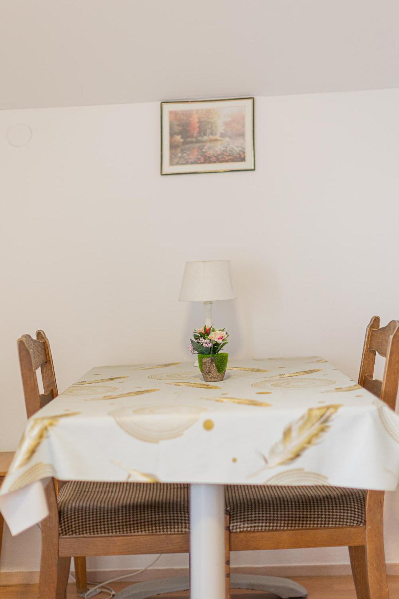 Rooms Kozarje リュブリャナ エクステリア 写真